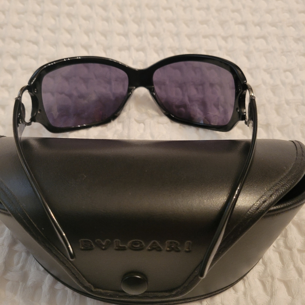 Bvlgari Black Sunglasses with Case - Picture 6 of 11